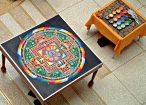 mandala_creating